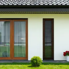 Jakie parapety zewnętrzne będą idealne do okien złoty dąb?