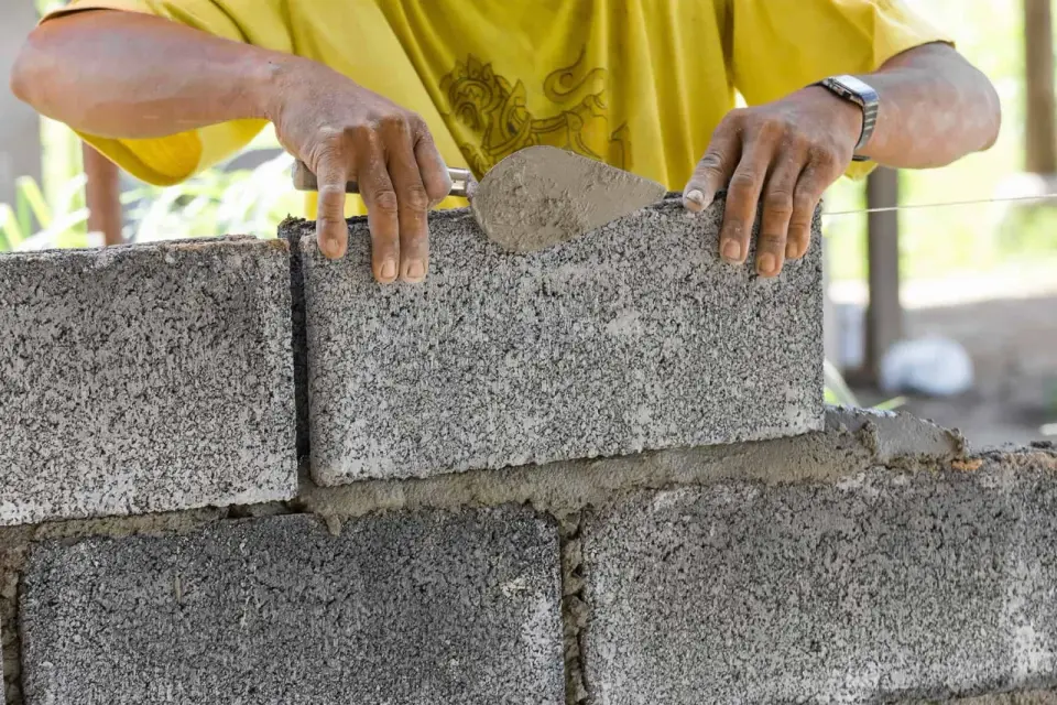 Bloczki fundamentowe - wymiary, zużycie i dobór do ściany